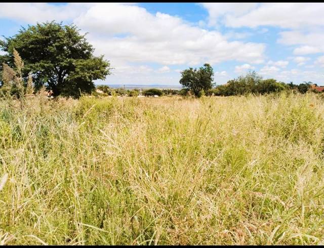 LAND FOR SALE IN STERPARK